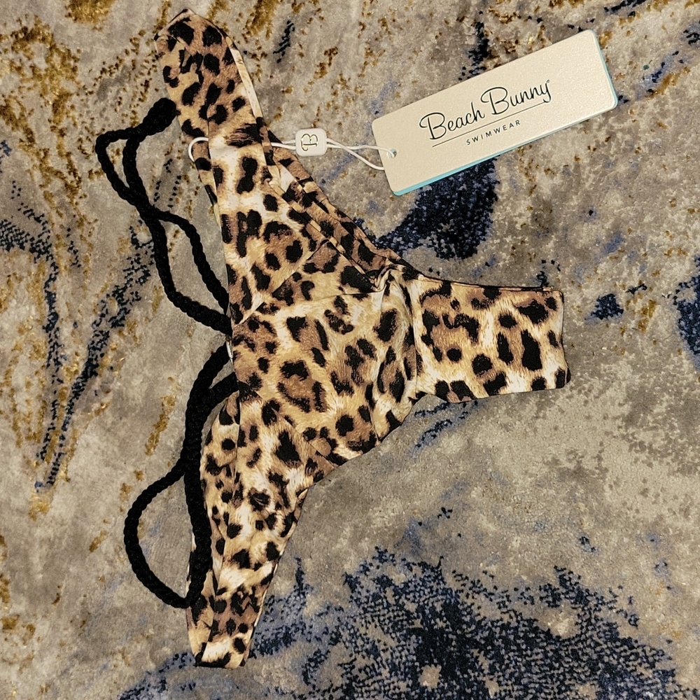 Brand New Medium Beach Bunny Bottoms
